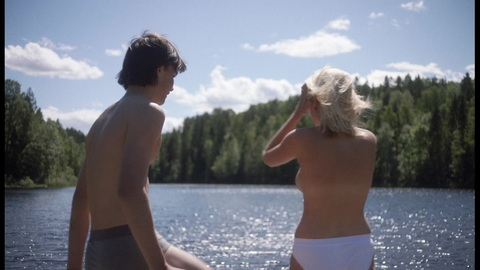 Pic: Thea Sofie Loch Næss in Som om himmelen revna