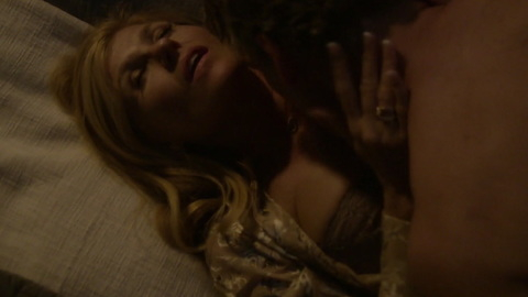 Pic: Connie Britton in Dirty John (2018-2020)