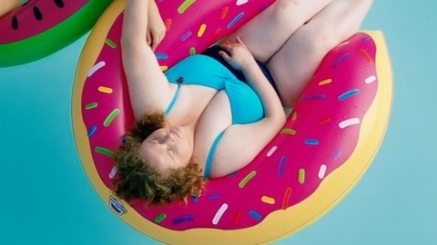 Pic: Danielle Macdonald in Dumplin'