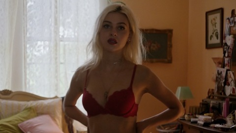Pic: Nicola Peltz in Back Roads (2018)