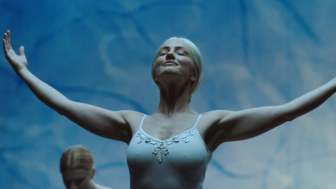 Pic: Minka Kelly in Titans