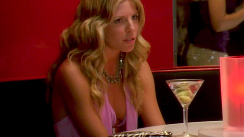 Pic: Andrea Bogart in Bar Starz
