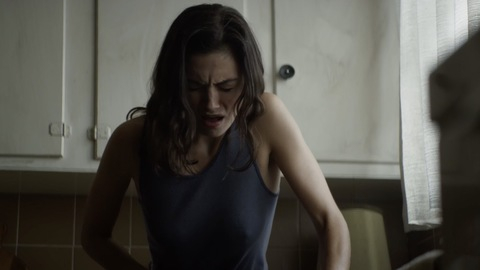 Pic: Phoebe Tonkin in Bloom