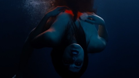 Pic: Callie Hernandez in Under the Silver Lake