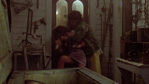 Pic: Lisa Marie Newmyer in Texas Chainsaw Massacre: The Next Generation (1994)