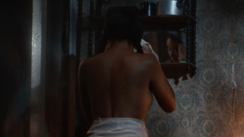 Pic: Amandla Stenberg in Where Hands Touch (2018)