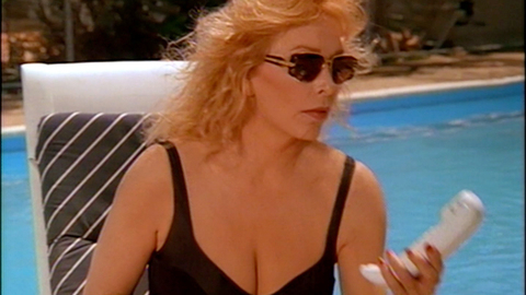 Pic: Stella Stevens in South Beach