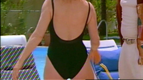 Pic: Stella Stevens in South Beach