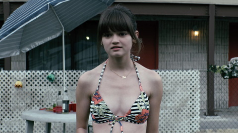 Pic: Ciara Bravo in Wayne