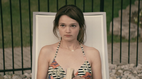 Pic: Ciara Bravo in Wayne