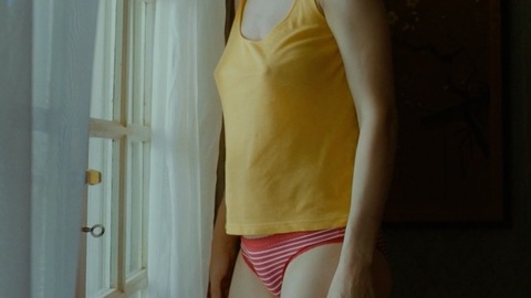 Pic: Clotilde Hesme in Diane Has the Right Shape