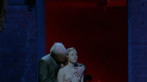 Pic: Carolina Hoffmann in Illusion