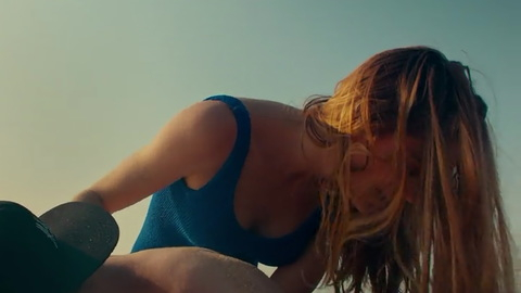 Pic: Noémie Schmidt in Paris Is Us