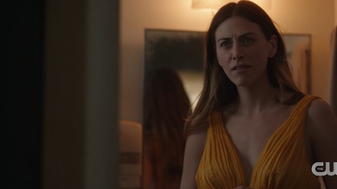 Pic: Perry Mattfeld in In the Dark (2019-2022)