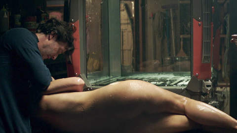 Pic: Alice Eve in Replicas