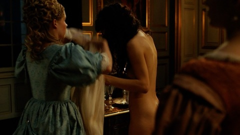 Pic: Elisa Lasowski in Versailles