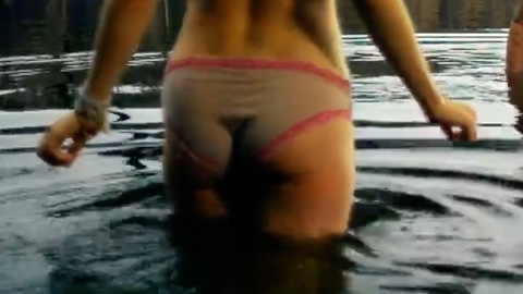 Pic: Lena Klenke in 8 Days (2019)