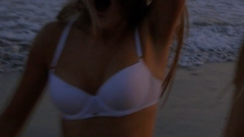 Pic: Maria Louis in #FollowMe