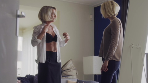 Pic: Karina Smulders in The Neighbors