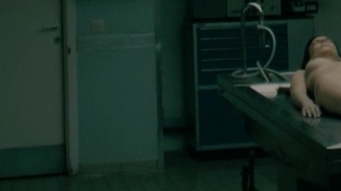 Pic: Laetitia Chambon in Unit 42