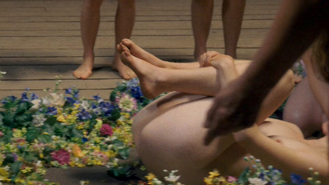 Pic: Isabelle Grill in Midsommar