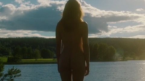 Pic: Andréa Winter in Blood Paradise