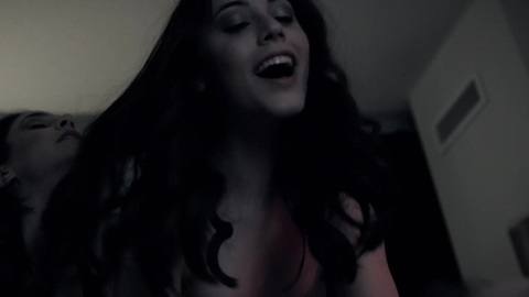 Pic: Hannah Gordon in Belushi's Toilet