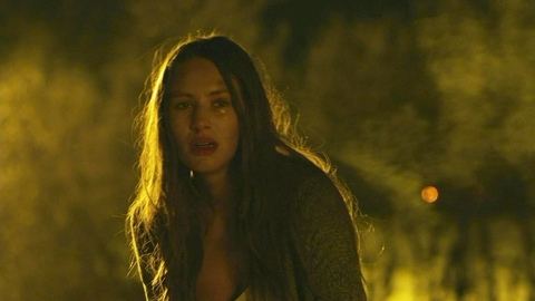 Pic: Dylan Penn in Night Hunter