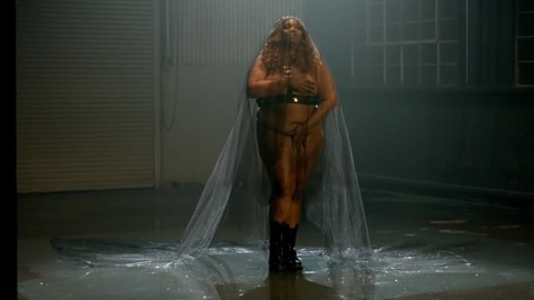 Pic: Lizzo in Fitness