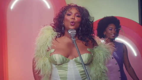Pic: Lizzo in Juice