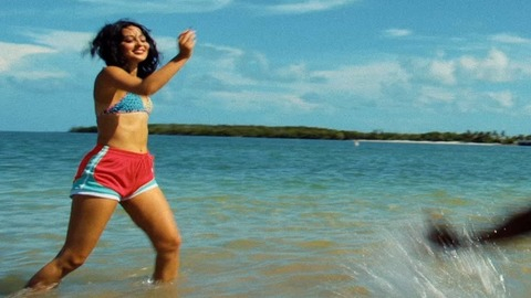 Pic: Alexa Demie in Waves