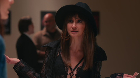 Pic: Kimiko Glenn in Can You Keep a Secret?