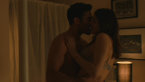 Pic: Alexandra Daddario in Can You Keep a Secret?