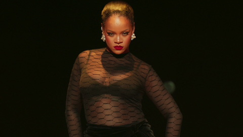 Pic: Rihanna in Savage X Fenty Show