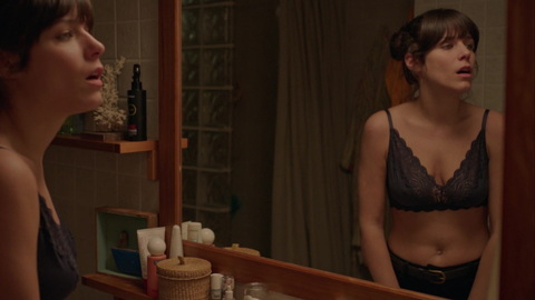 Pic: Íria del Río in The Hockey Girls