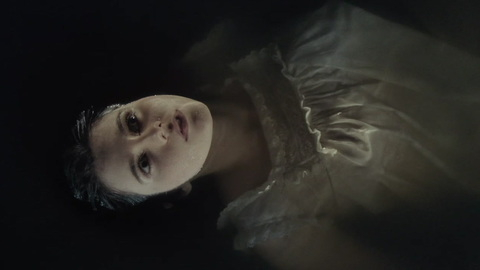 Pic: Kara Hayward in To the Stars (2019)