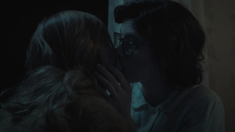 Pic: Liana Liberato in To the Stars