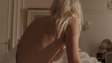 Pic: Sasha Luss in Anna