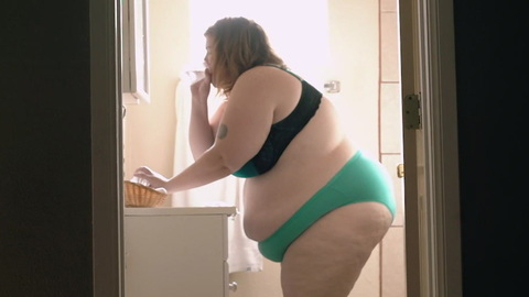 Pic: Anna Schlegel in Pig Hag