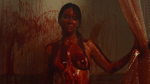 Pic: Lisa van Dam-Bates in Marla Mae
