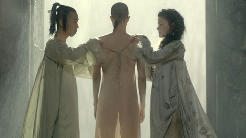 Pic: Sylvia Hoeks in See