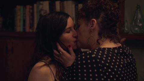 Pic: Katie Kershaw in Mrs. Fletcher
