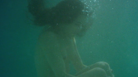 Pic: Adriana Ugarte in Hache