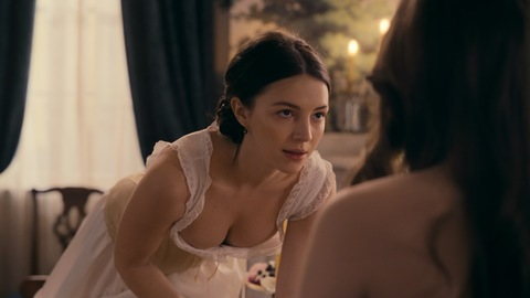 Pic: Ella Hunt in Dickinson