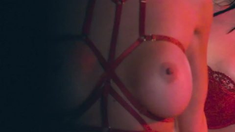 Pic: Abigail Mac in Perspective