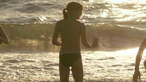Pic: Alicia Vikander in Earthquake Bird