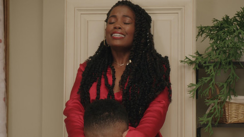Pic: Novi Brown in Sistas