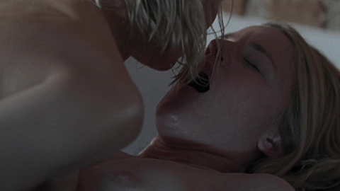 Pic: Valerie Pachner in The Ground Beneath My Feet