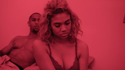 Pic: Paige Hurd in The Oval