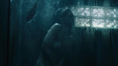 Pic: Frida Farrell in Apartment 407